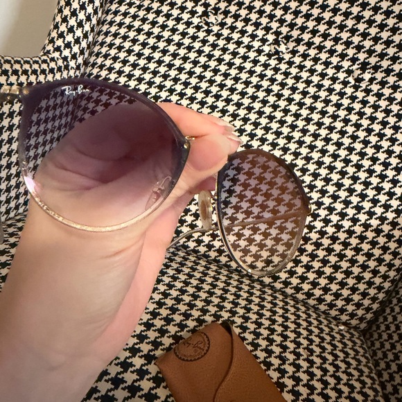 Ray-Ban Gold Frame with Purple Gradient Sunglasses - Picture 5 of 8
